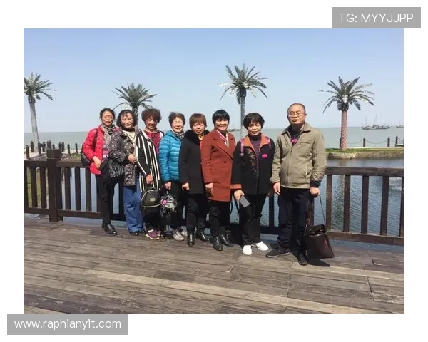 老哥俱乐部:探索兄弟之间的互助与成长,组织多样化的交流与娱乐活动,营造温馨的兄弟之家